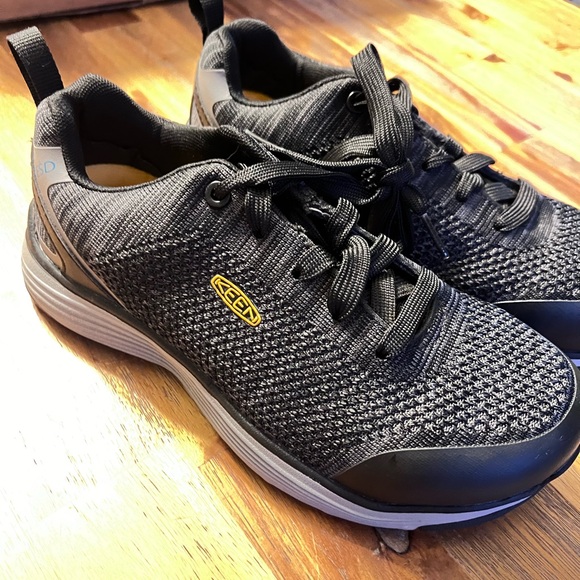 Keen Other - KEEN Men's Black and Gray Sneakers